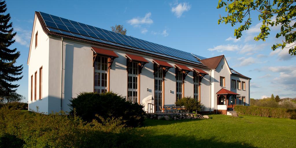 Das Haus Am Teich Gross Grabow Exterior photo